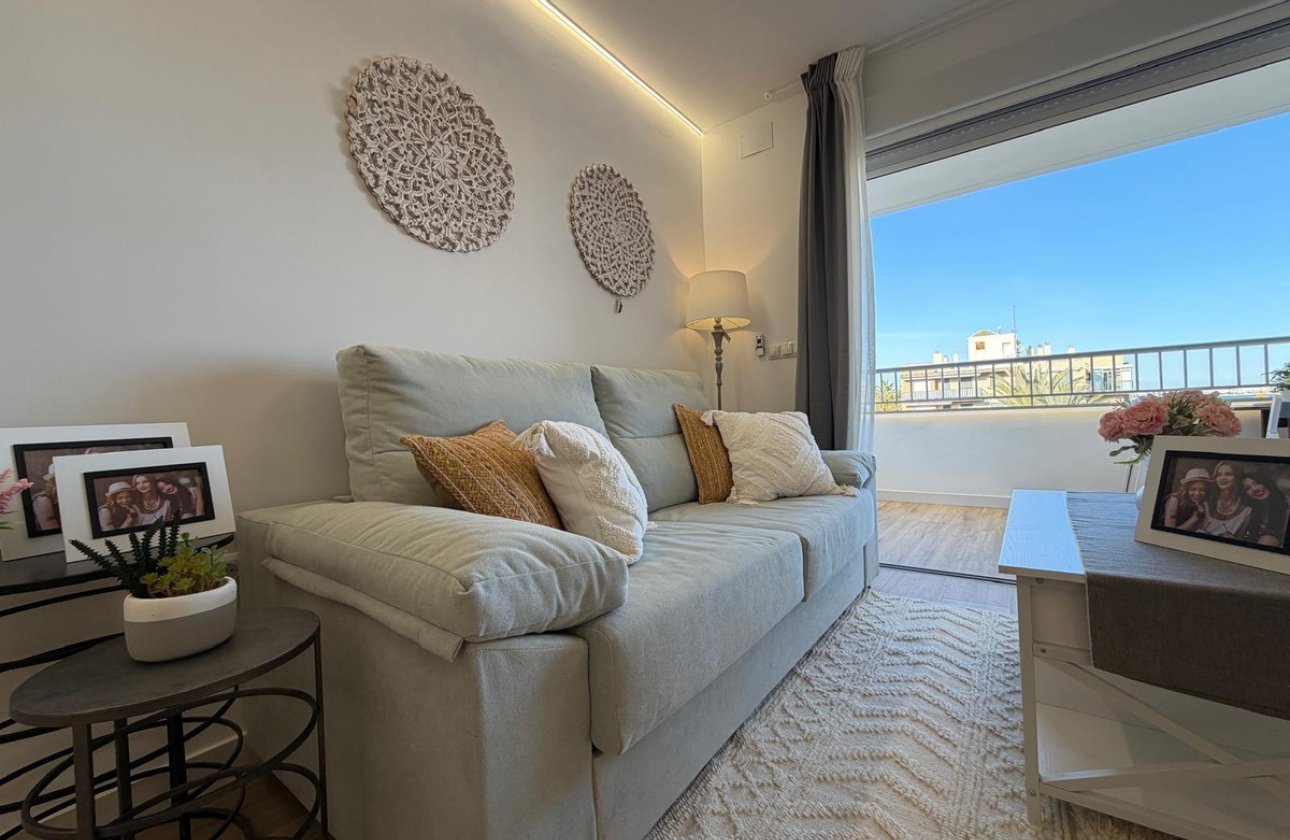 Használt ingatlanok - Apartman / lakás -
Torrevieja - Torrevieja Centro