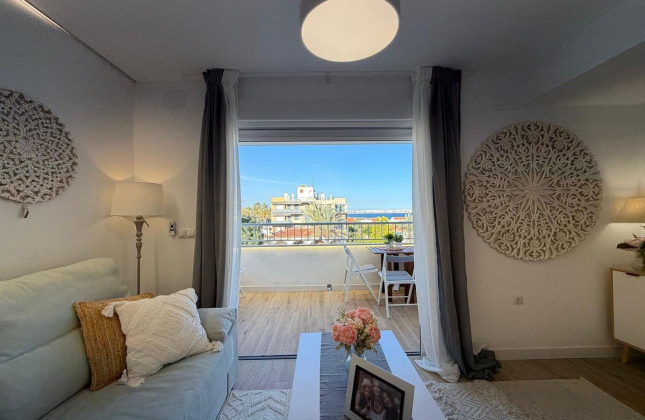 Használt ingatlanok - Apartman / lakás -
Torrevieja - Torrevieja Centro