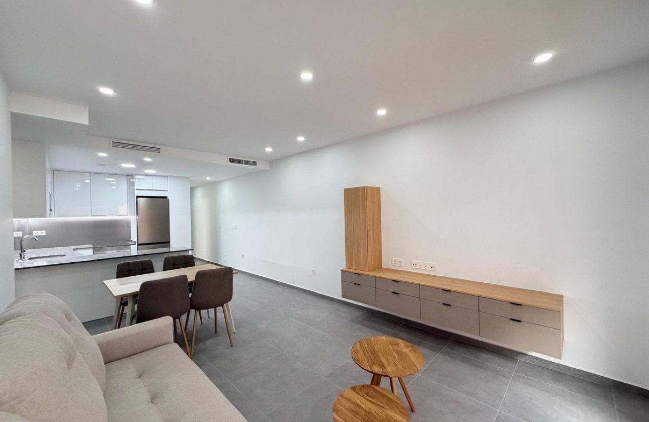 Használt ingatlanok - Apartman / lakás -
Torrevieja - Torrevieja Centro