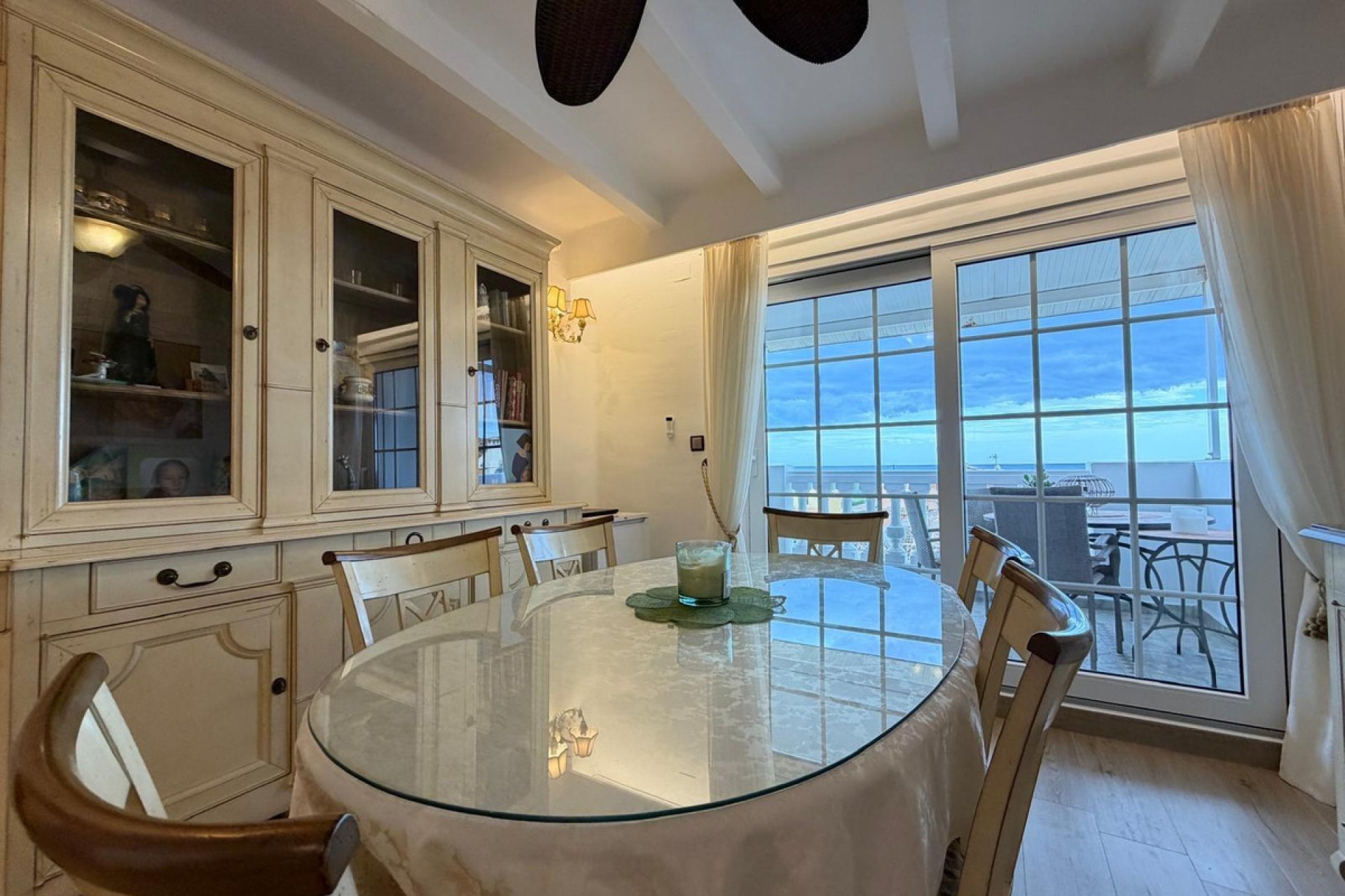 Használt ingatlanok - Apartman / lakás -
Torrevieja - Torrevieja Centro