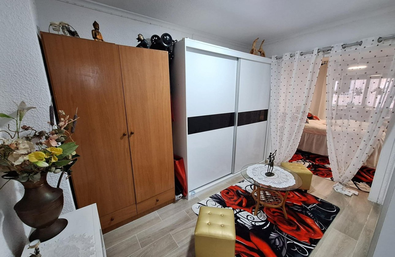 Használt ingatlanok - Apartman / lakás -
Torrevieja - Torrevieja Centro