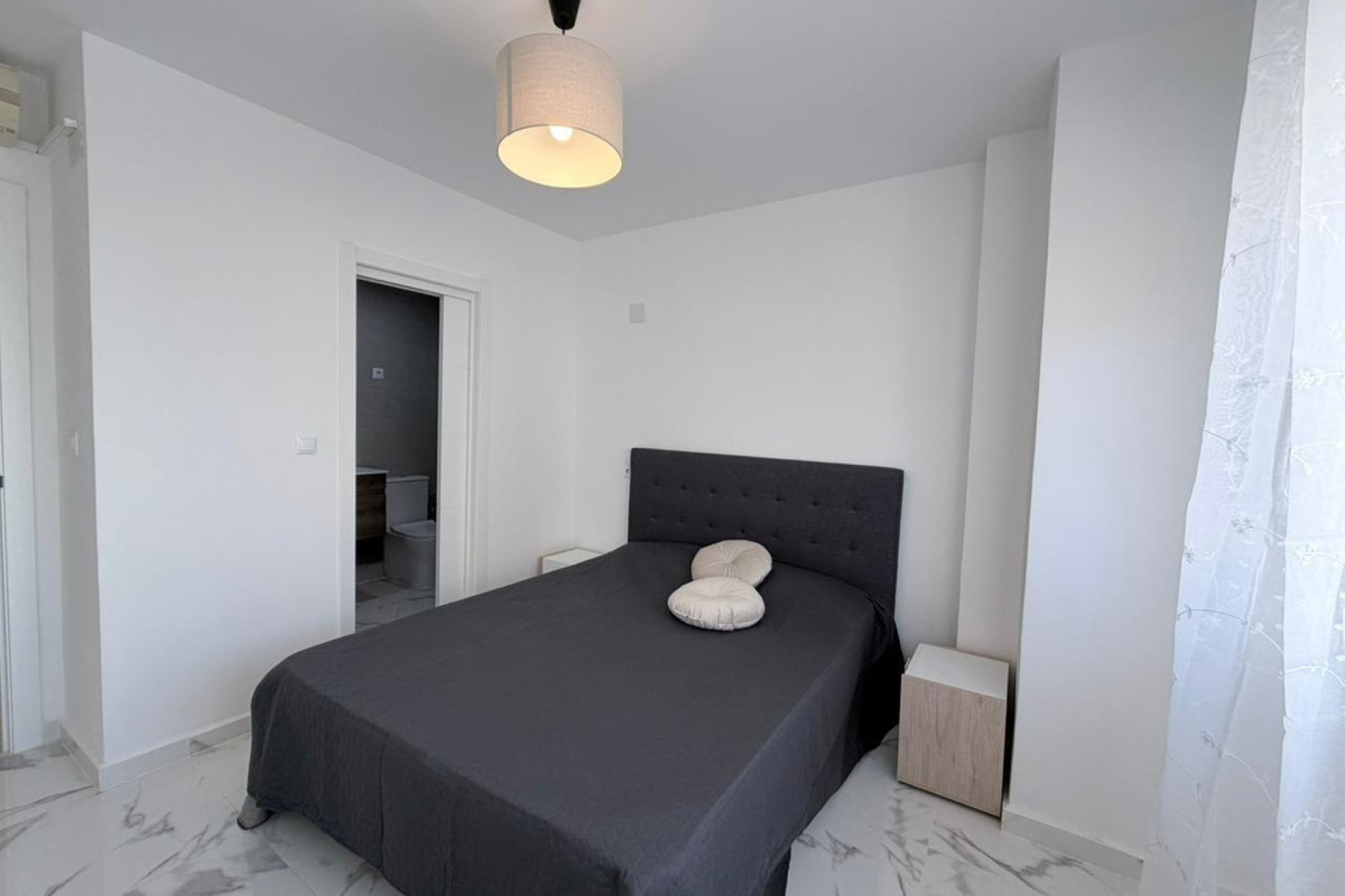 Használt ingatlanok - Apartman / lakás -
Torrevieja - Torrevieja Centro