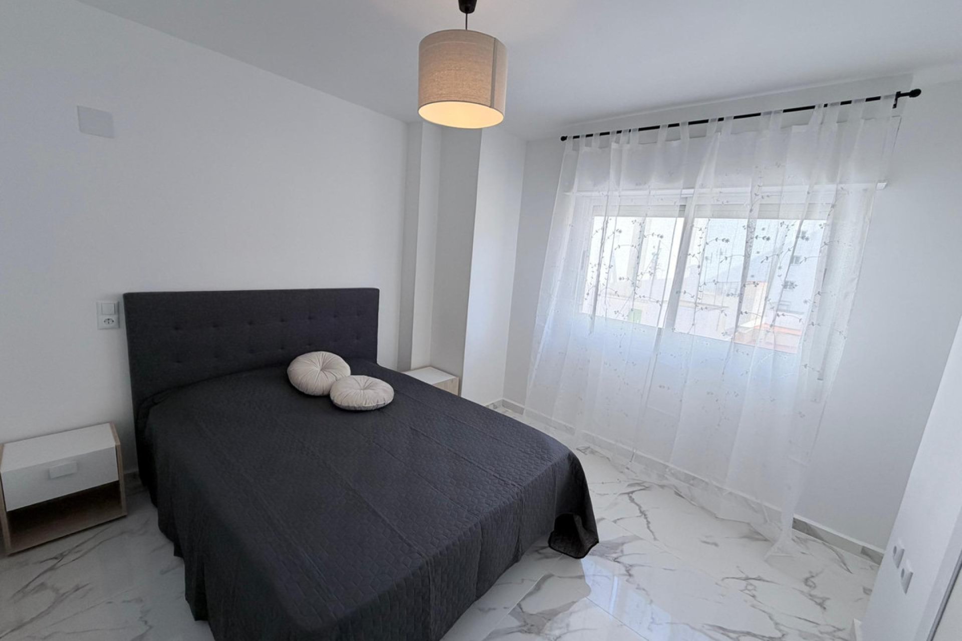 Használt ingatlanok - Apartman / lakás -
Torrevieja - Torrevieja Centro