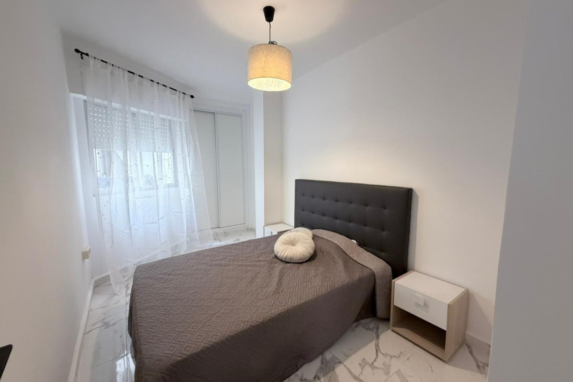 Használt ingatlanok - Apartman / lakás -
Torrevieja - Torrevieja Centro
