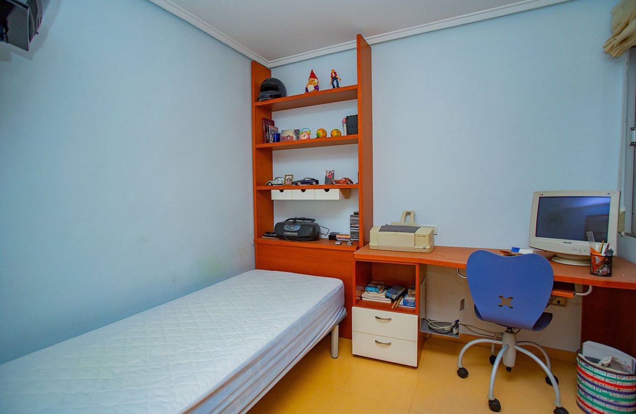 Használt ingatlanok - Apartman / lakás -
Torrevieja - Torrevieja Centro