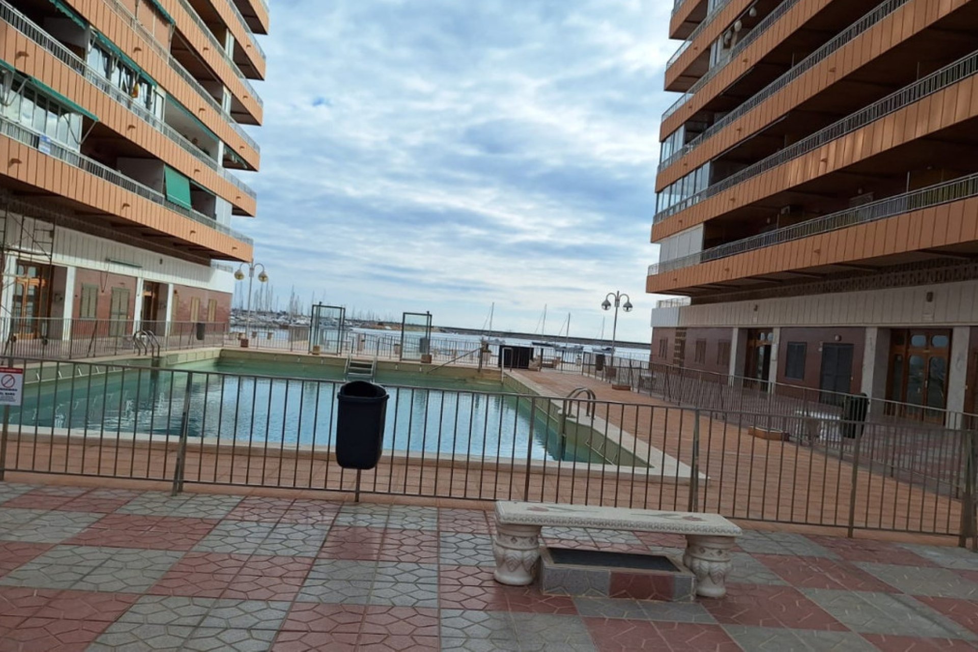 Használt ingatlanok - Apartman / lakás -
Torrevieja - Torrevieja Centro