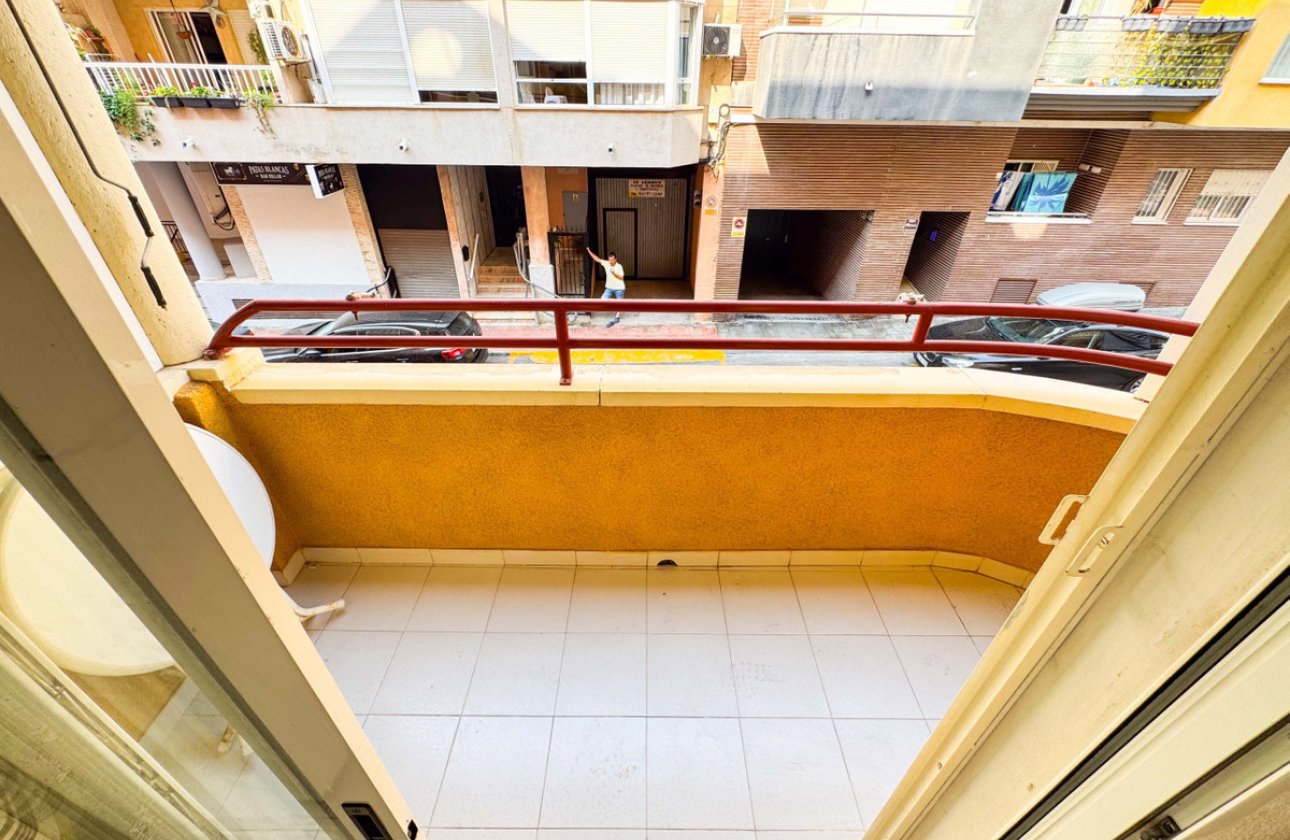 Használt ingatlanok - Apartman / lakás -
Torrevieja - Torrevieja Centro