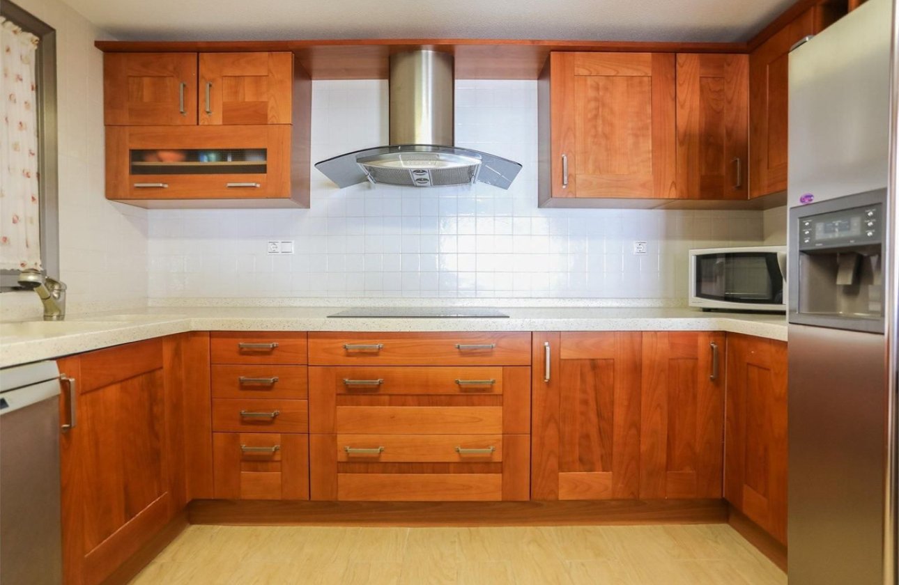 Használt ingatlanok - Apartman / lakás -
Torrevieja - Torrevieja Centro