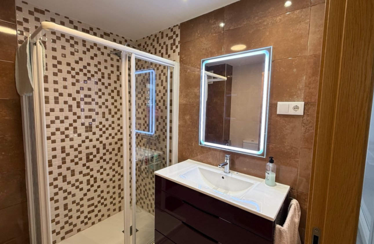 Használt ingatlanok - Apartman / lakás -
Torrevieja - Torrevieja Centro