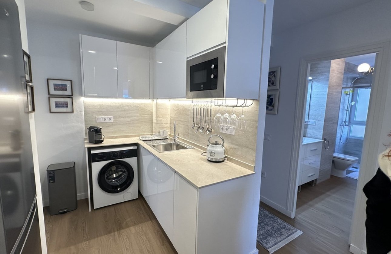 Használt ingatlanok - Apartman / lakás -
Torrevieja - Torrevieja Centro