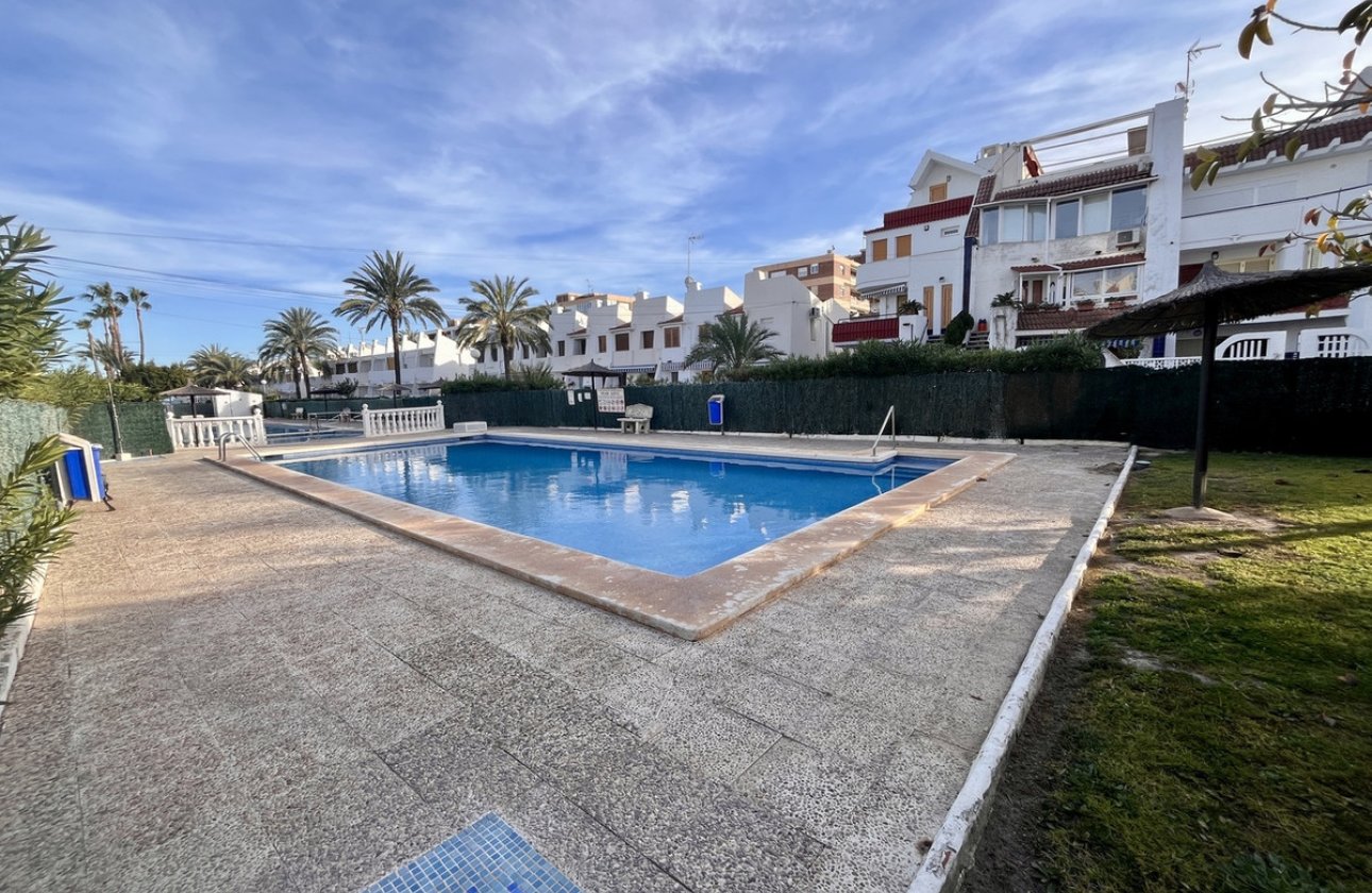 Használt ingatlanok - Apartman / lakás -
Torrevieja - Torrevieja Centro