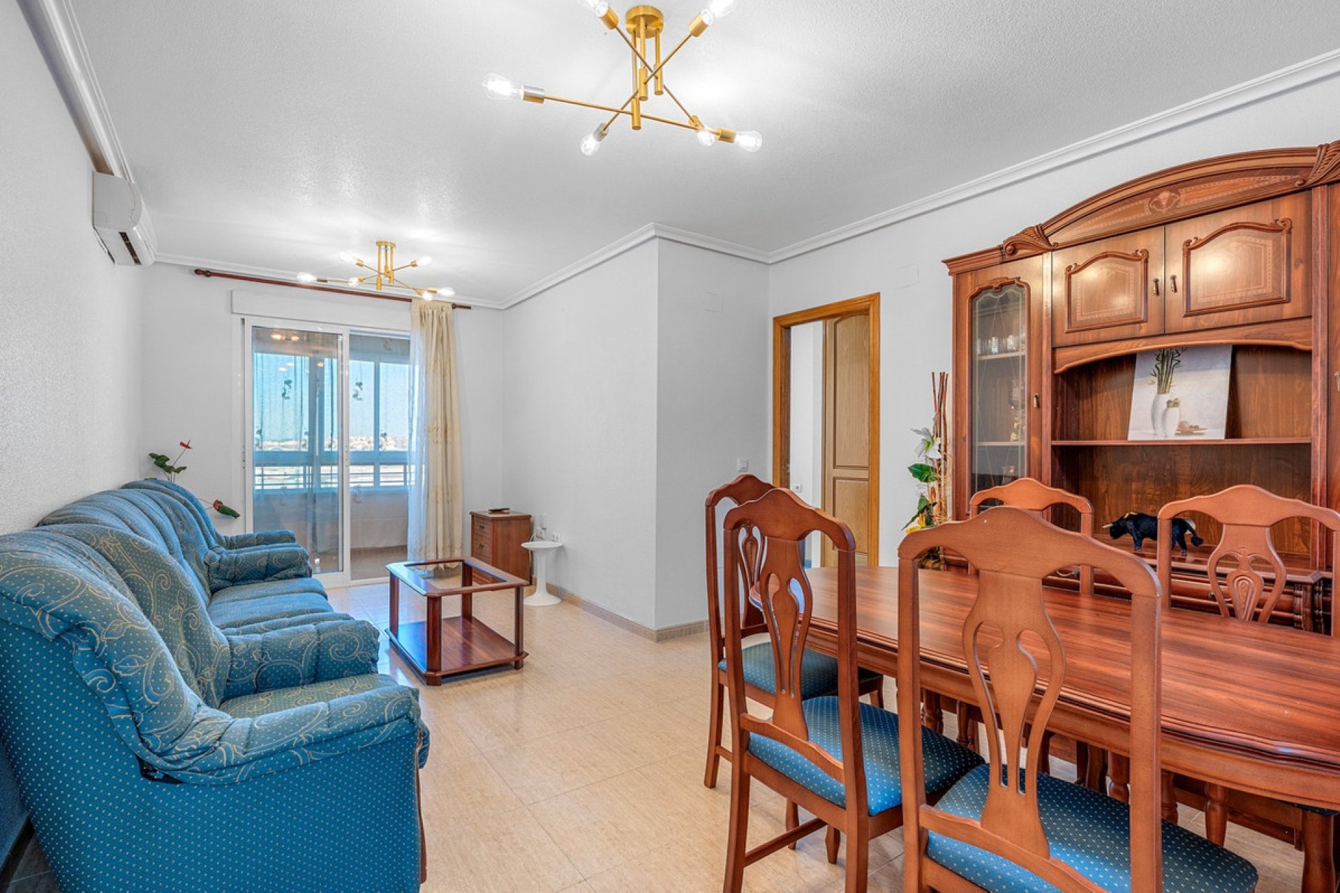 Használt ingatlanok - Apartman / lakás -
Torrevieja - Torrevieja Centro
