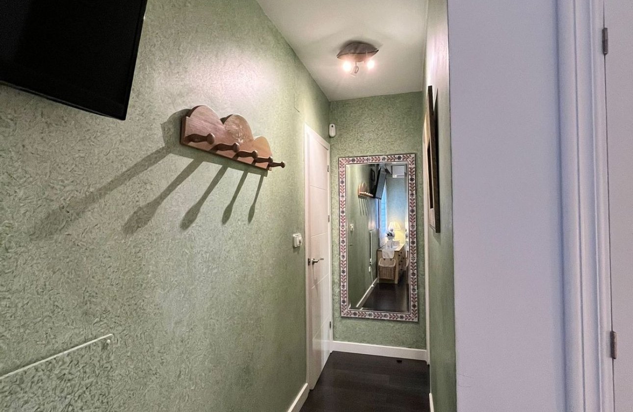 Használt ingatlanok - Apartman / lakás -
Torrevieja - Torrevieja Centro