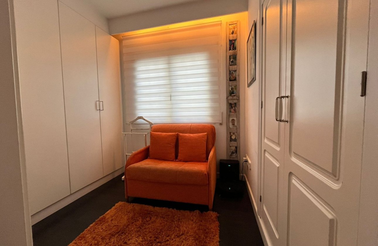 Használt ingatlanok - Apartman / lakás -
Torrevieja - Torrevieja Centro