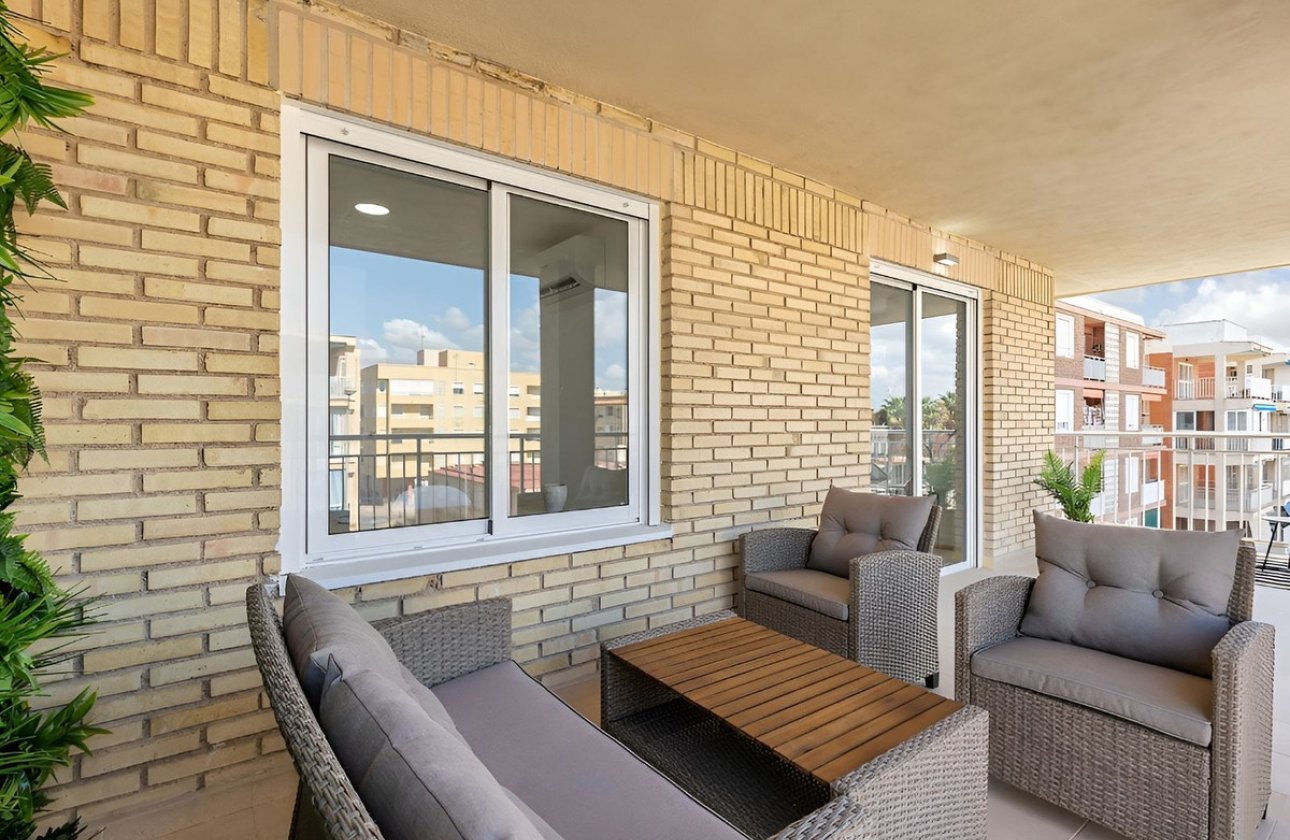 Használt ingatlanok - Apartman / lakás -
Torrevieja - Torrevieja Centro