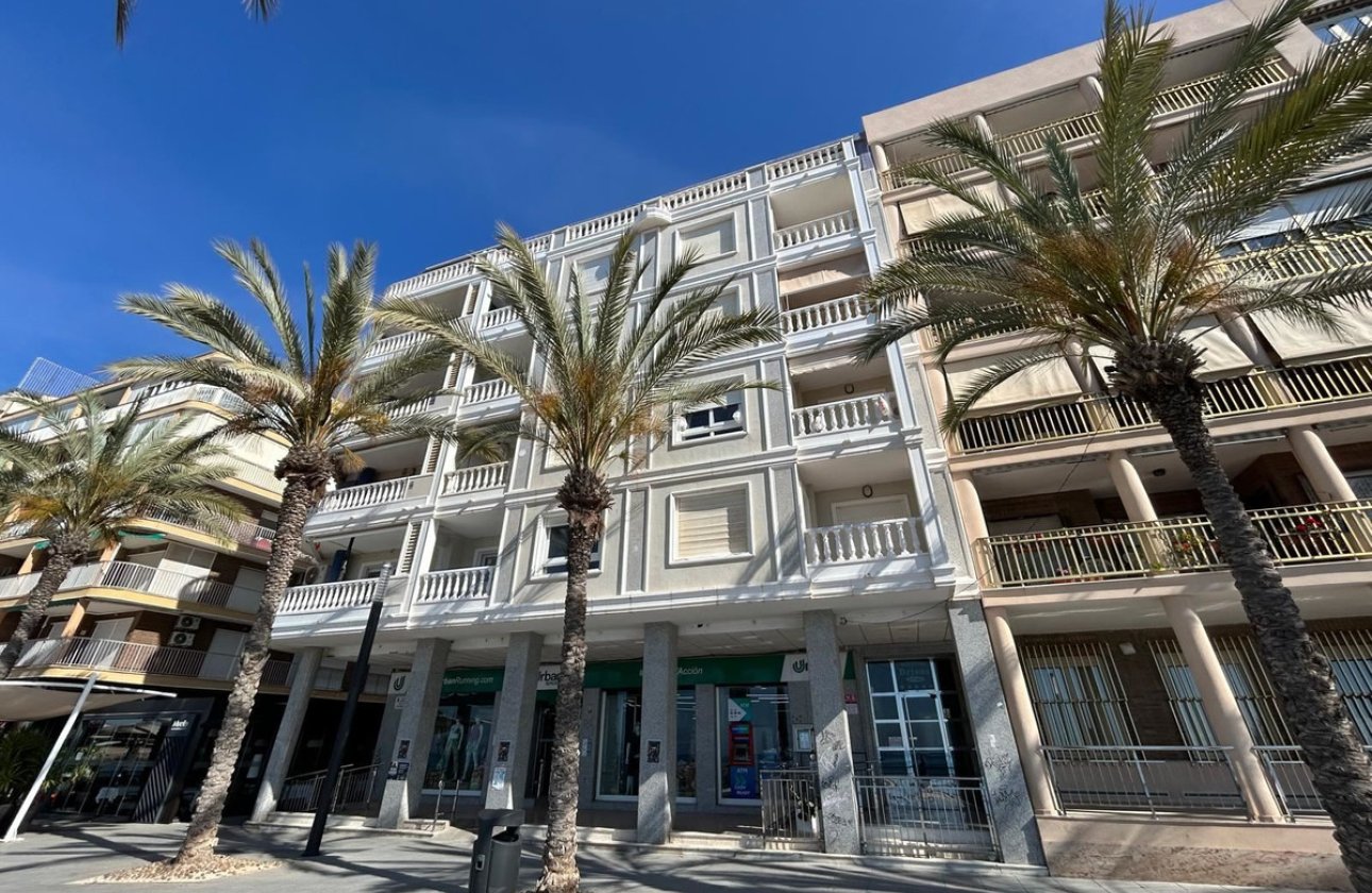 Használt ingatlanok - Apartman / lakás -
Torrevieja - Torrevieja Centro