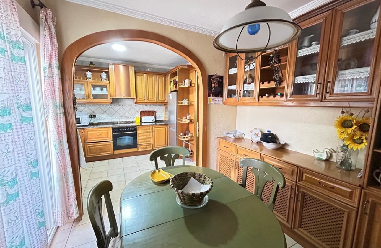 Használt ingatlanok - Apartman / lakás -
Torrevieja - Torrevieja Centro