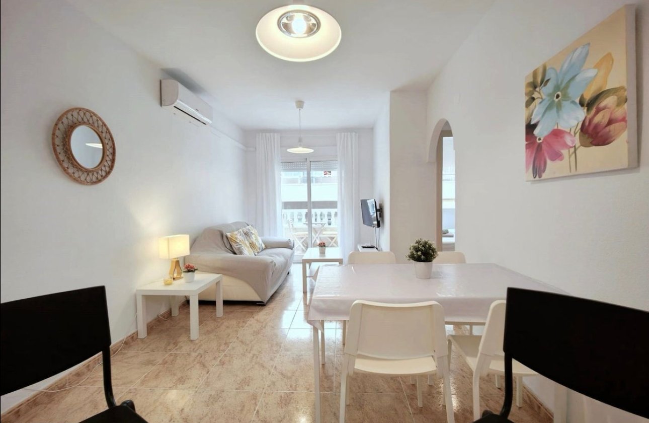 Használt ingatlanok - Apartman / lakás -
Torrevieja - Torrevieja Centro