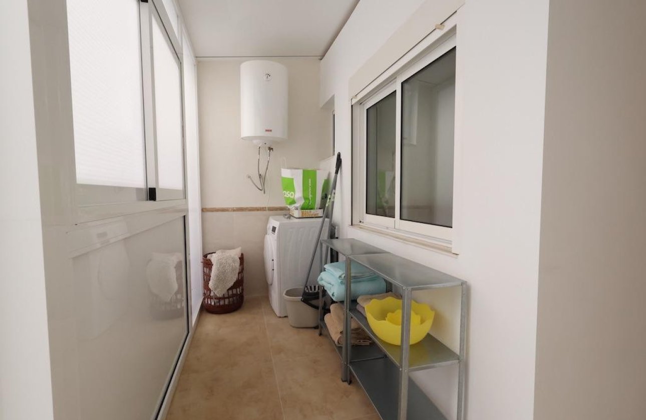 Használt ingatlanok - Apartman / lakás -
Torrevieja - Torrevieja Centro