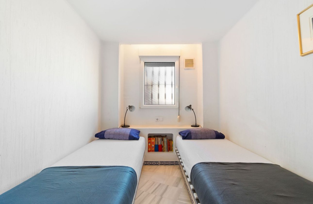 Használt ingatlanok - Apartman / lakás -
Torrevieja - Torrevieja Centro