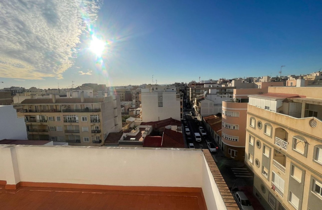 Használt ingatlanok - Apartman / lakás -
Torrevieja - Torrevieja Centro
