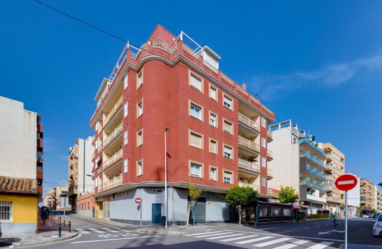 Használt ingatlanok - Apartman / lakás -
Torrevieja - Torrevieja Centro