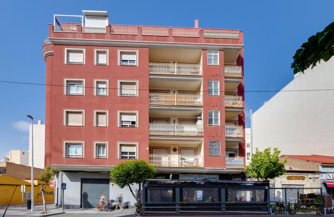 Használt ingatlanok - Apartman / lakás -
Torrevieja - Torrevieja Centro