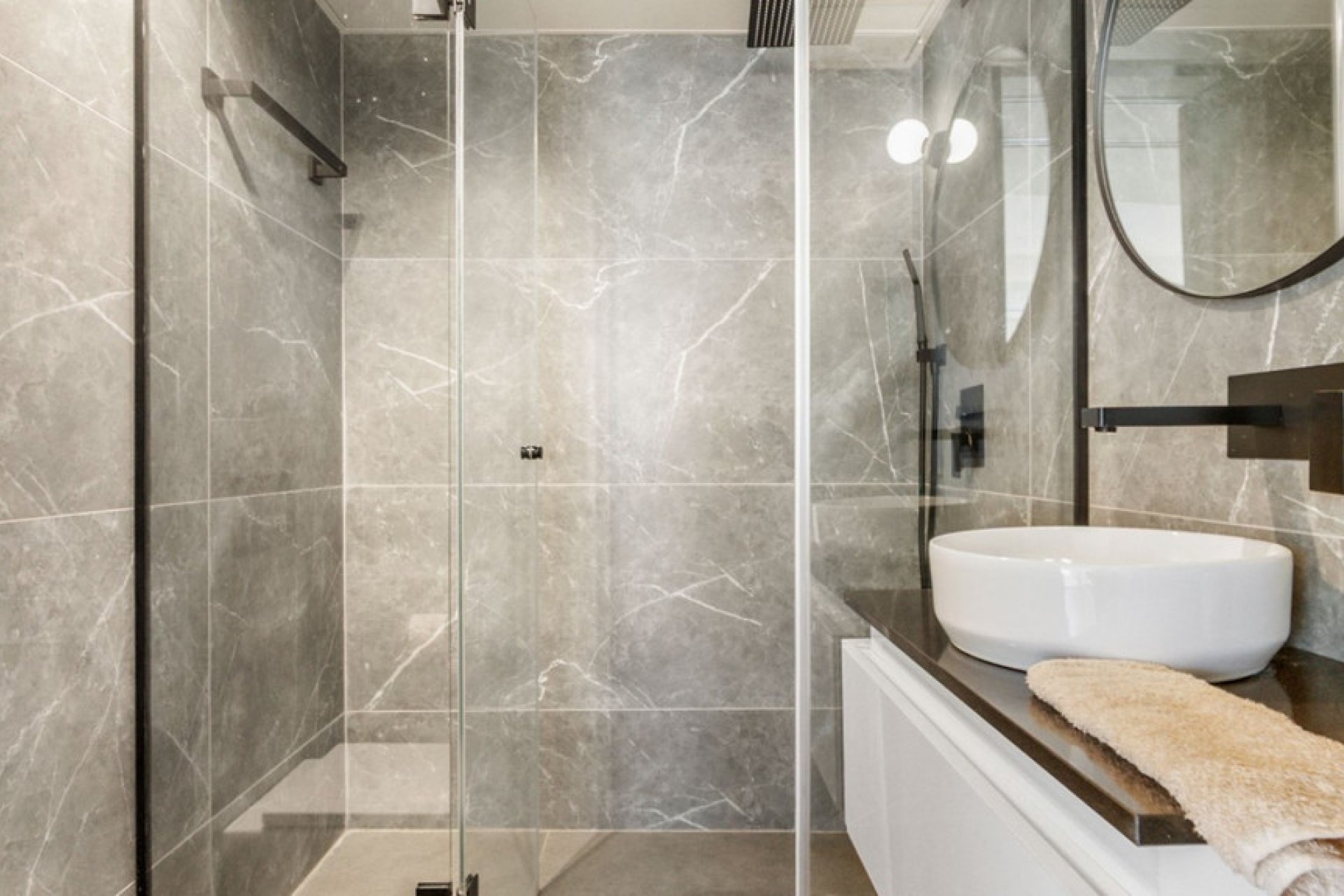 Használt ingatlanok - Apartman / lakás -
Torrevieja - Torrevieja Centro