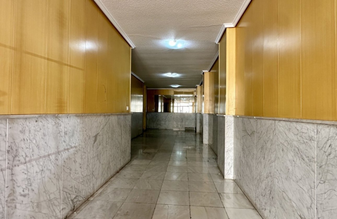 Használt ingatlanok - Apartman / lakás -
Torrevieja - Torrevieja Centro