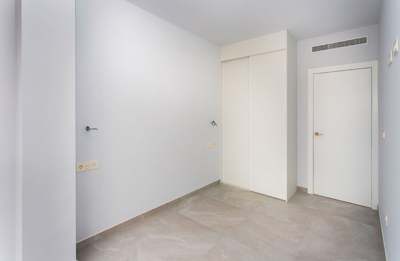 Használt ingatlanok - Apartman / lakás -
Torrevieja - Torrevieja Centro