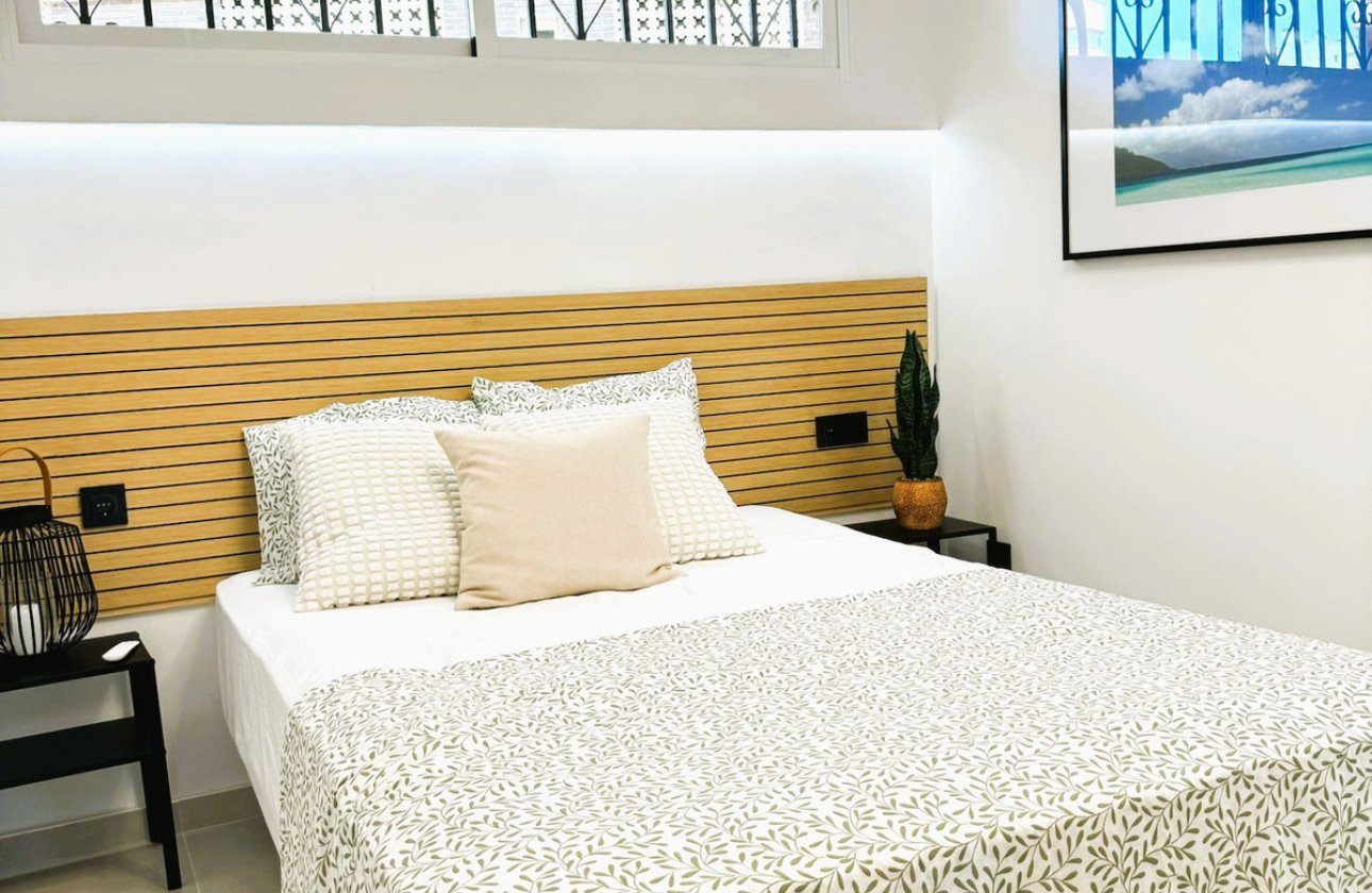 Használt ingatlanok - Apartman / lakás -
Torrevieja - Torrevieja Centro