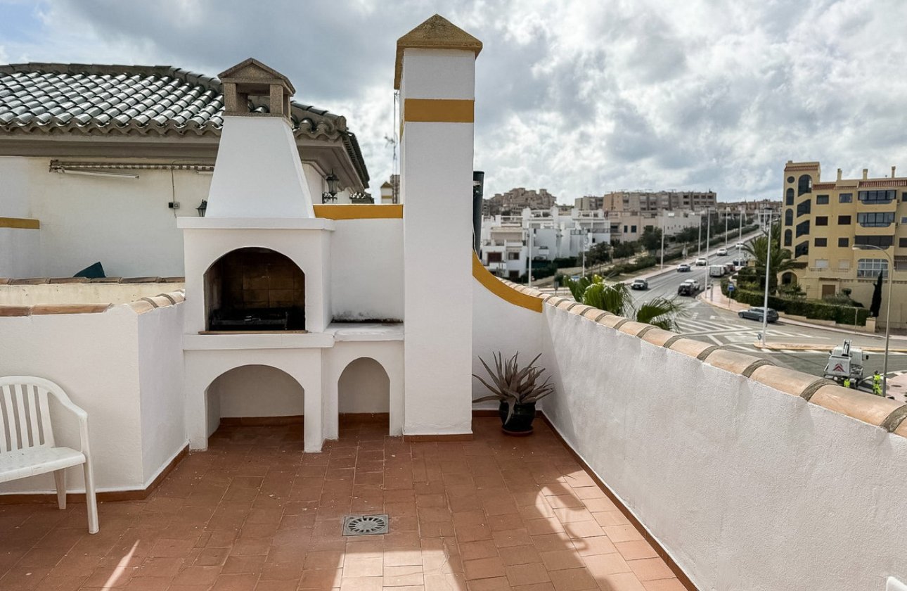 Használt ingatlanok - Apartman / lakás -
Torrevieja - Torrevieja Centro