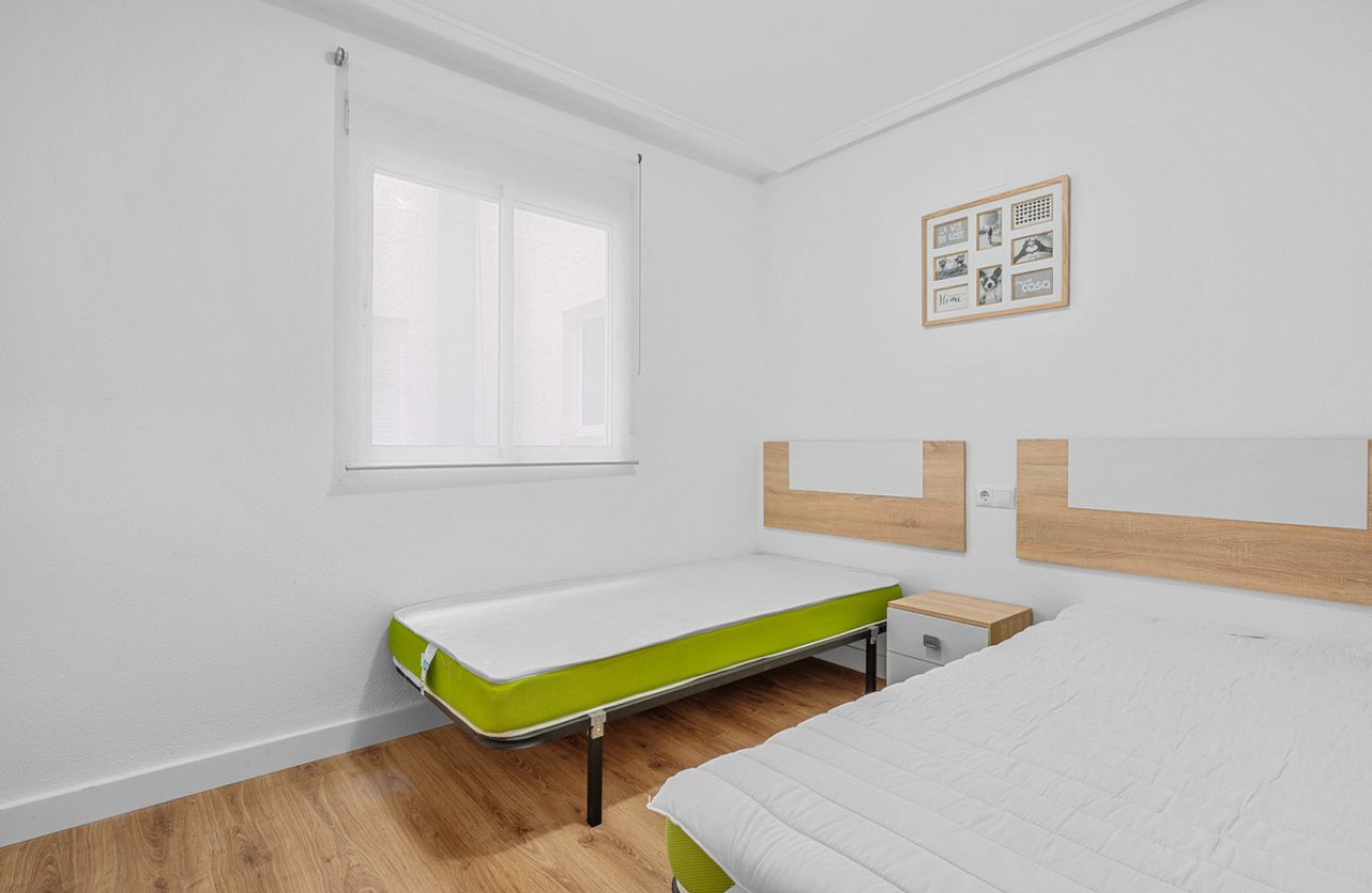 Használt ingatlanok - Apartman / lakás -
Torrevieja - Torrevieja Centro