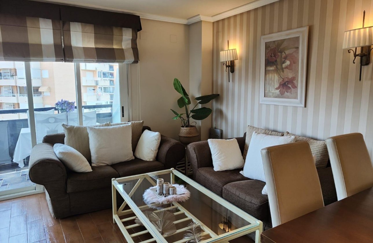 Használt ingatlanok - Apartman / lakás -
Villajoyosa - Villajoyosa Centro