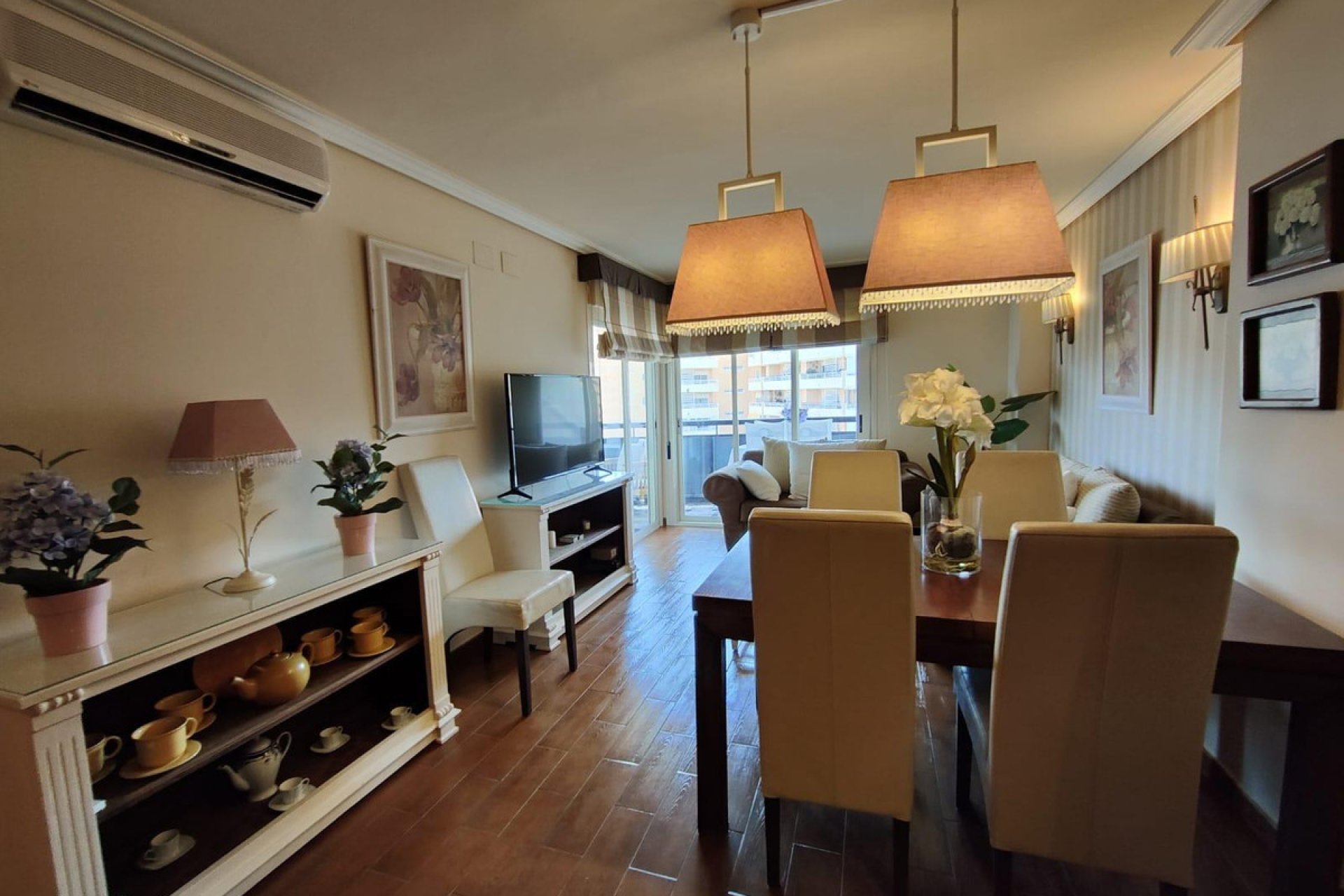 Használt ingatlanok - Apartman / lakás -
Villajoyosa - Villajoyosa Centro