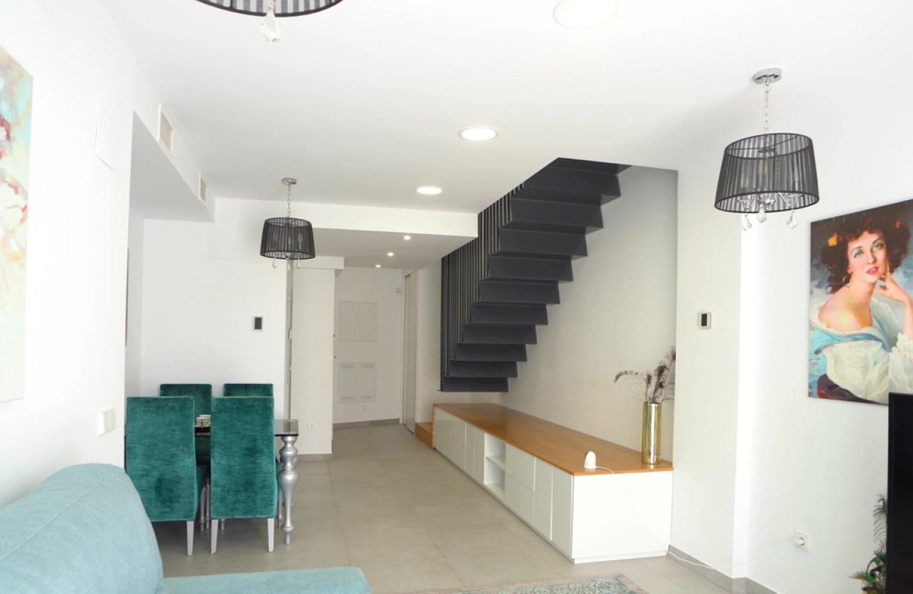 Használt ingatlanok - Apartman / lakás -
Villajoyosa - Villajoyosa Centro