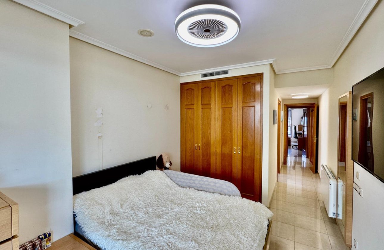 Használt ingatlanok - Apartman / lakás -
Villajoyosa - Villajoyosa Centro