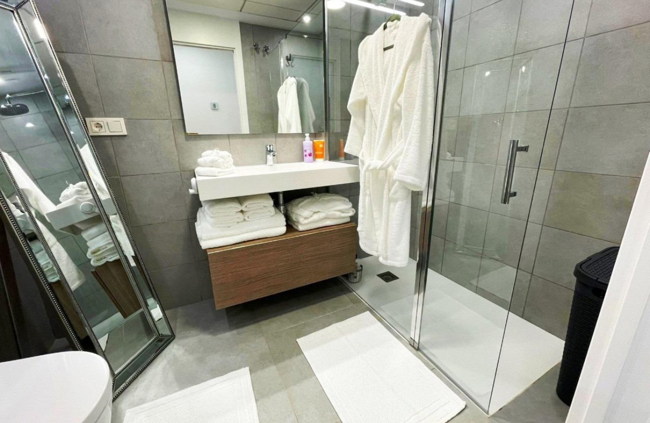 Használt ingatlanok - Apartman / lakás -
Villajoyosa - Villajoyosa Centro