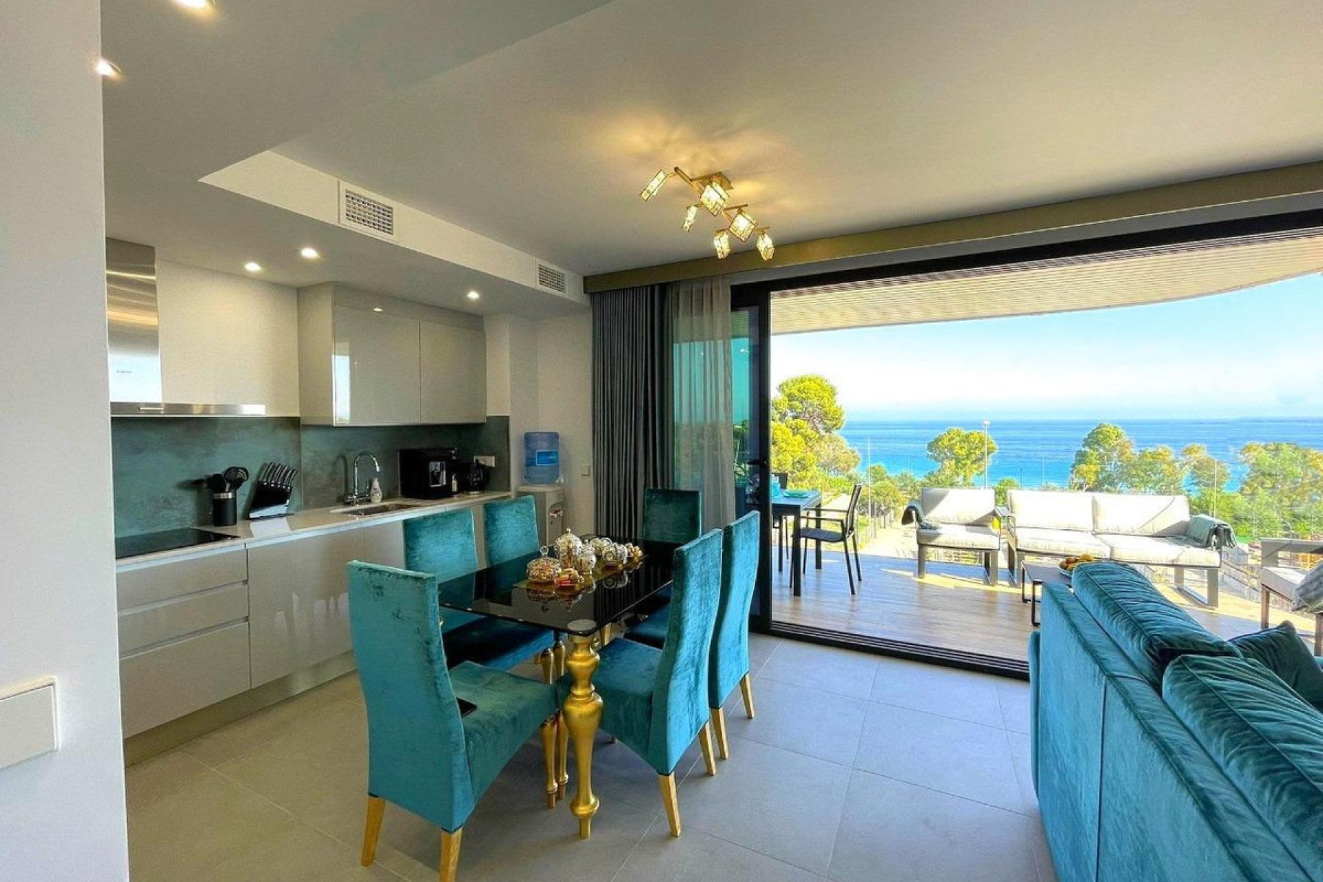 Használt ingatlanok - Apartman / lakás -
Villajoyosa - Villajoyosa Centro