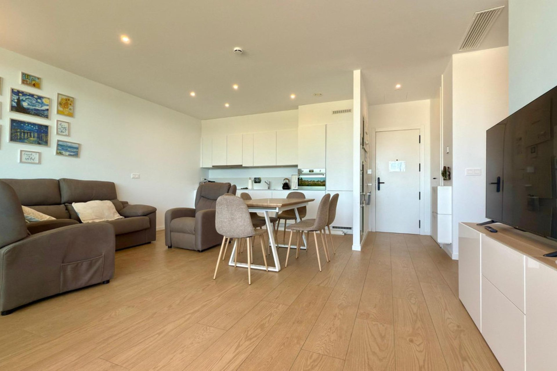 Használt ingatlanok - Apartman / lakás -
Villajoyosa - Villajoyosa Centro