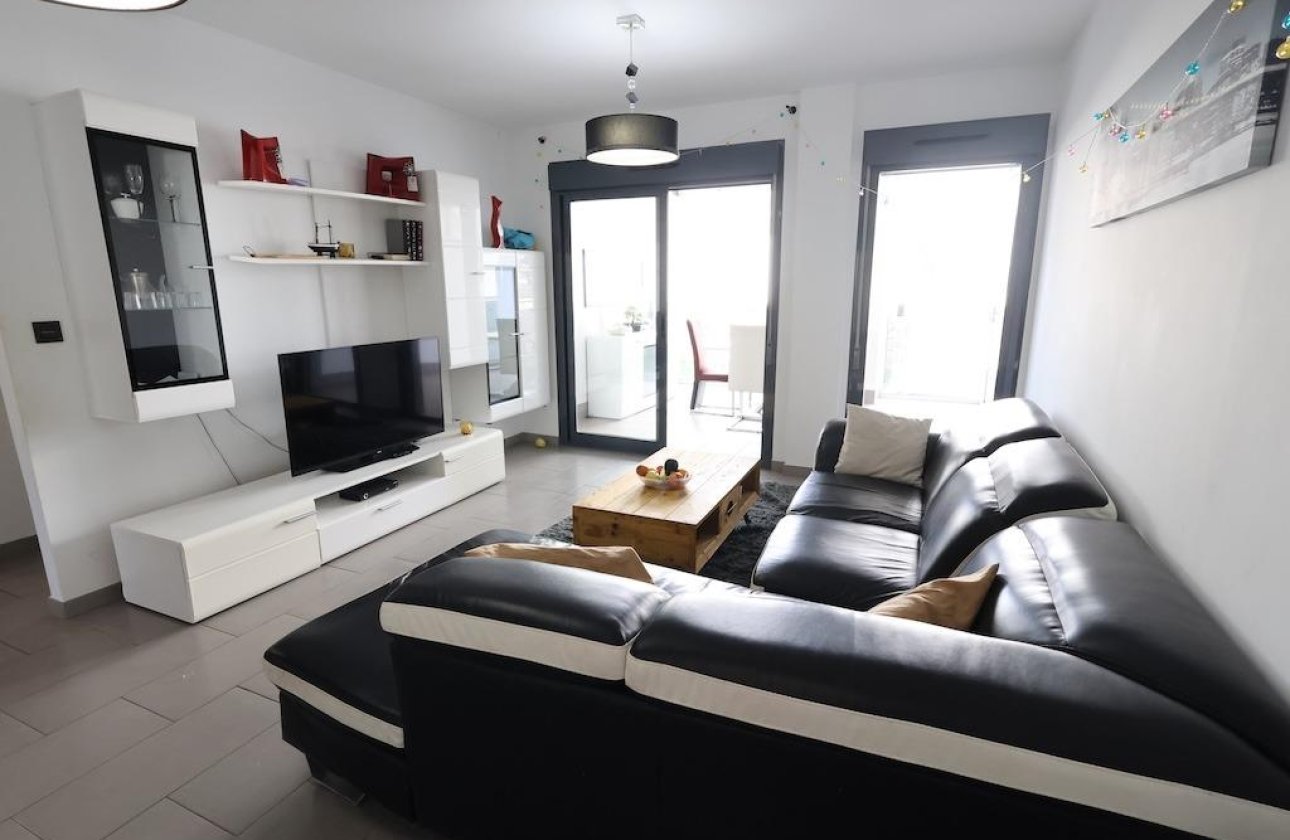 Használt ingatlanok - Bungaló -
Orihuela Costa - La Zenia