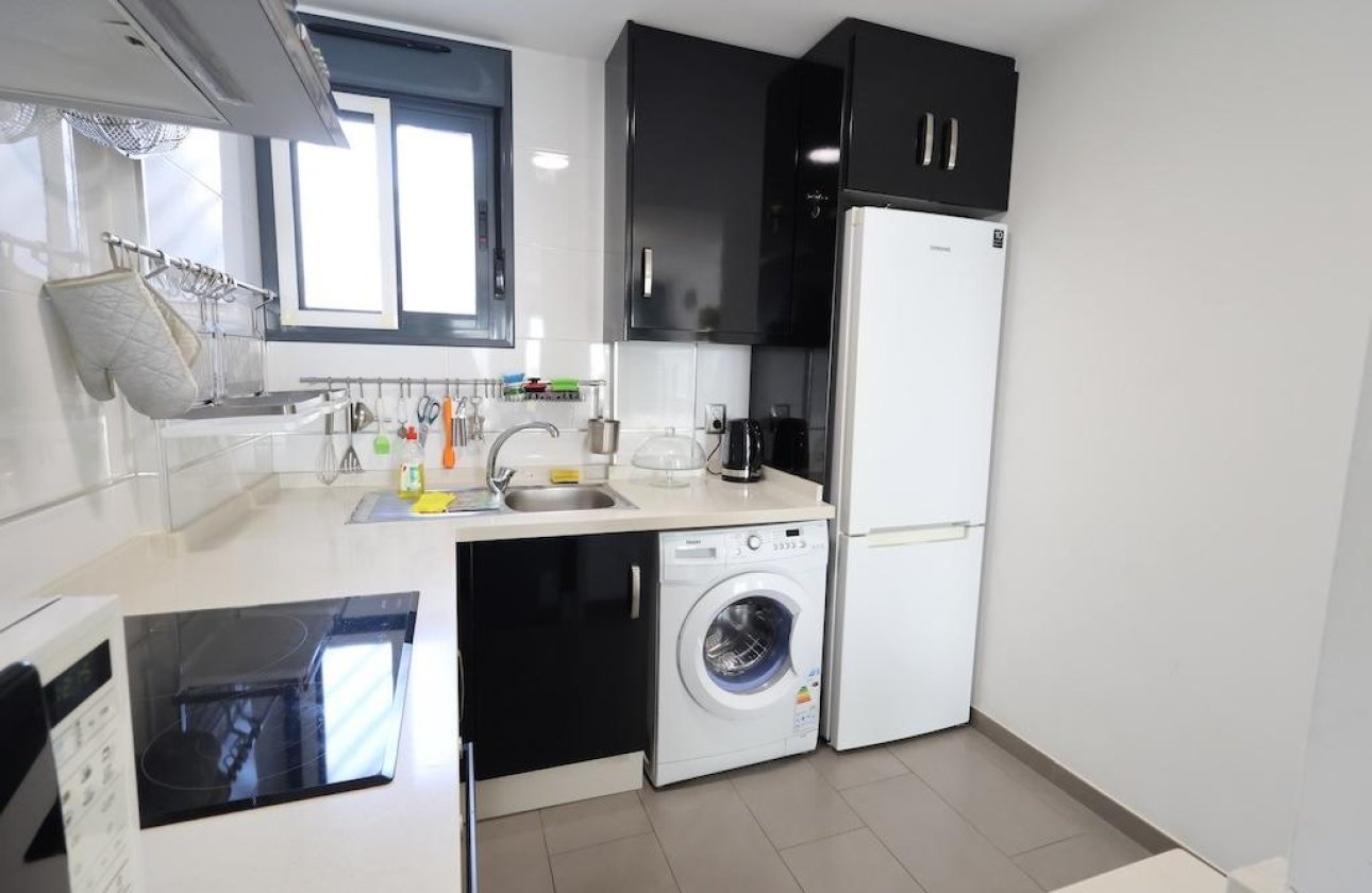 Használt ingatlanok - Bungaló -
Orihuela Costa - La Zenia