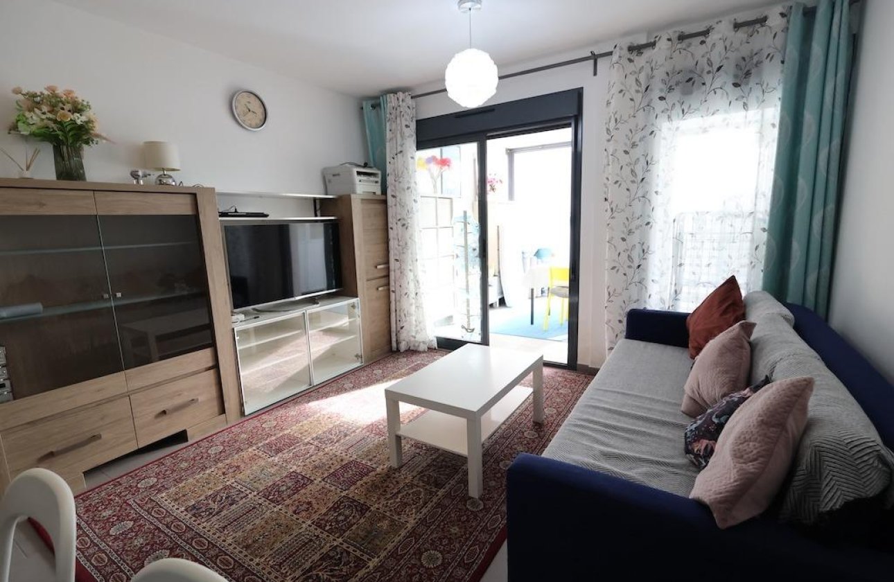 Használt ingatlanok - Bungaló -
Orihuela Costa - La Zenia