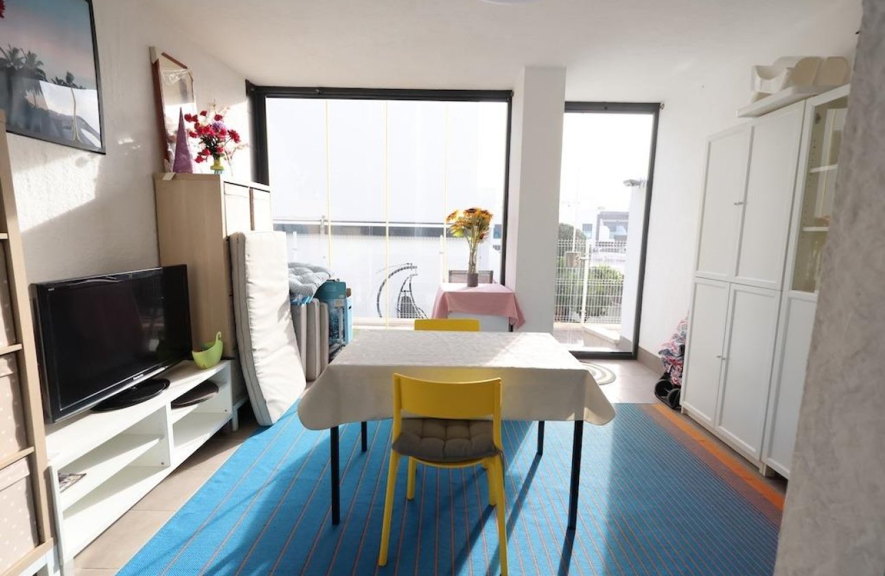 Használt ingatlanok - Bungaló -
Orihuela Costa - La Zenia