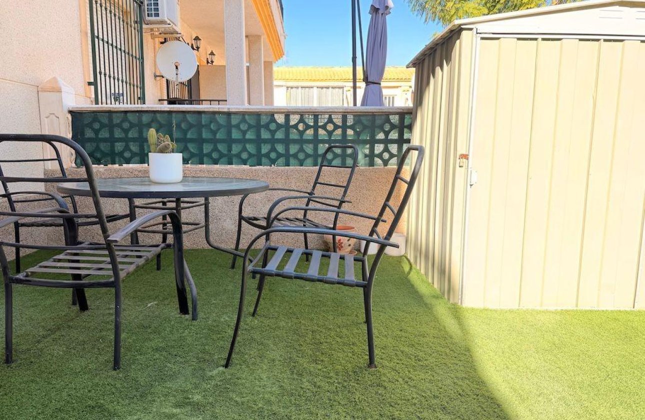 Használt ingatlanok - Bungaló -
Orihuela Costa - Las Filipinas