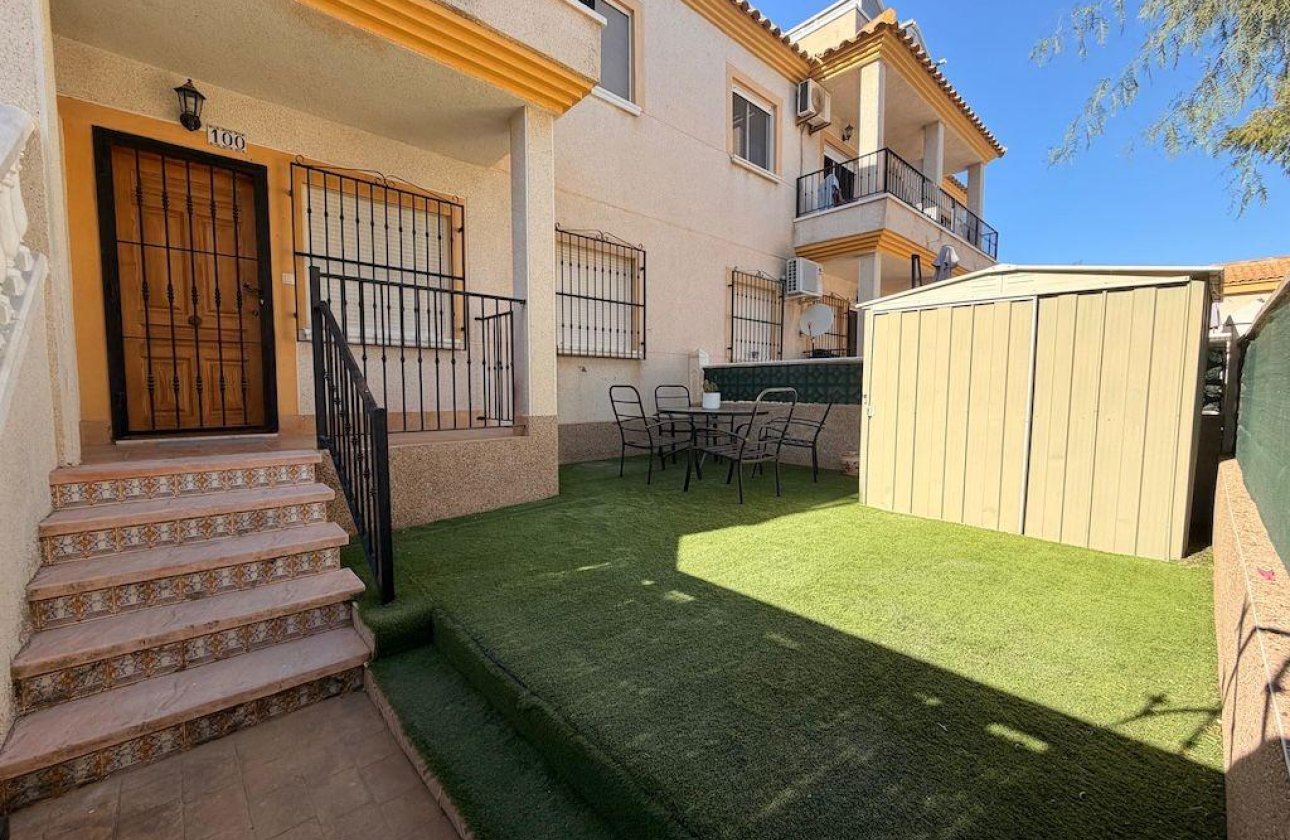 Használt ingatlanok - Bungaló -
Orihuela Costa - Las Filipinas