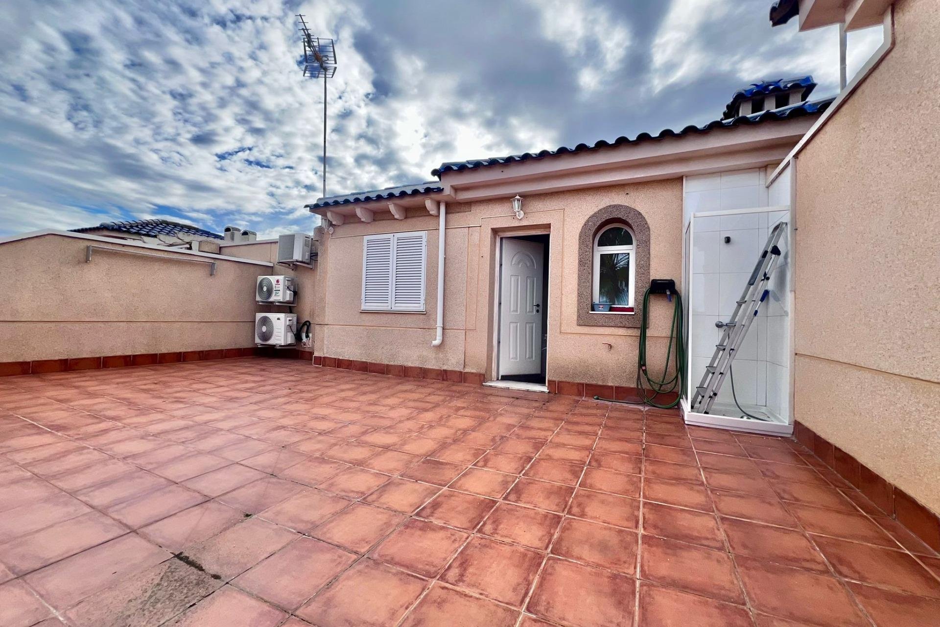 Használt ingatlanok - Bungaló -
Pilar de la Horadada - RioMar