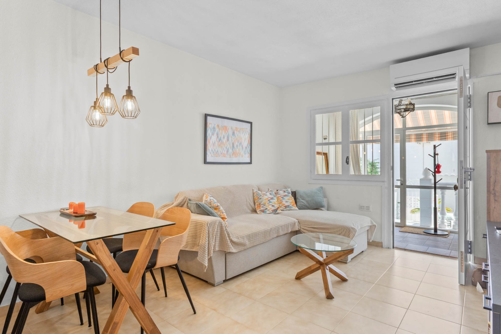 Használt ingatlanok - Bungaló -
Torrevieja - Lago Jardin