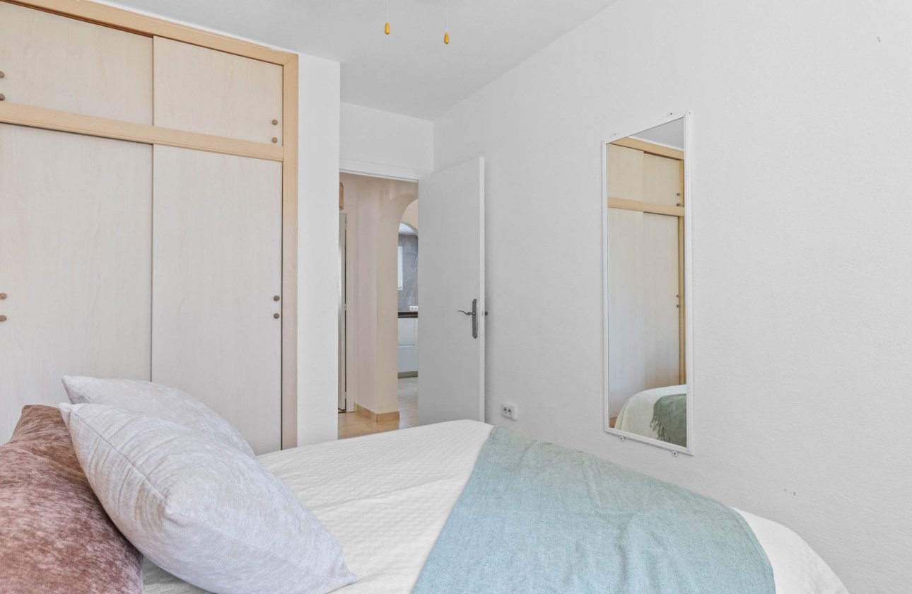 Használt ingatlanok - Bungaló -
Torrevieja - Lago Jardin