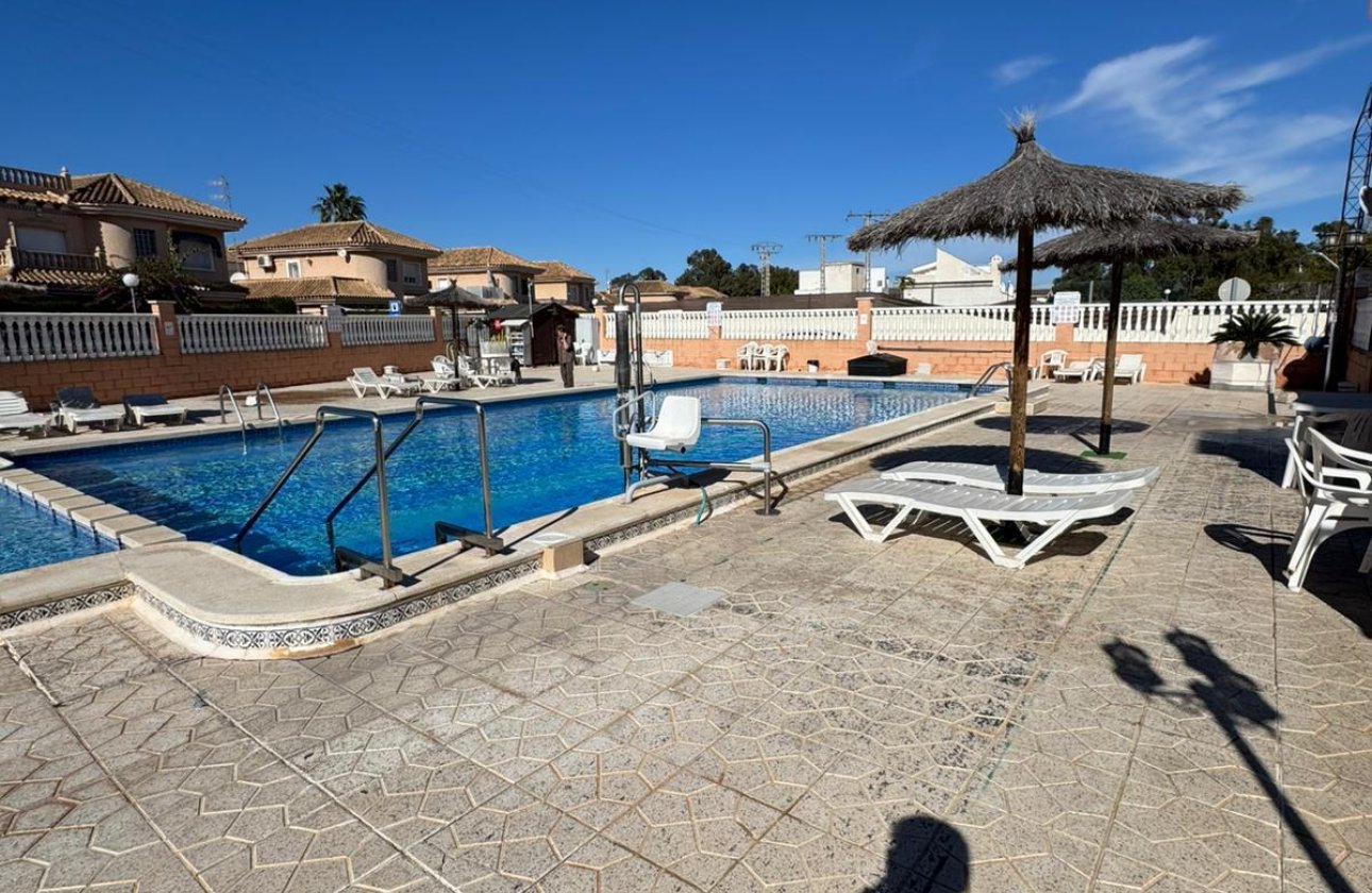 Használt ingatlanok - Bungaló -
Torrevieja - Los Altos